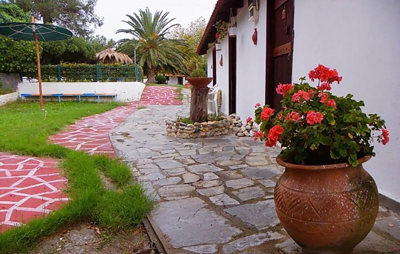 Seaside Villa Nea Poteidaia Exterior photo